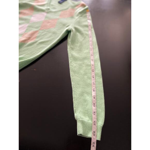 IZOD Pastel Green Argyle V-Neck Sweater sz S - Picture 11 of 11